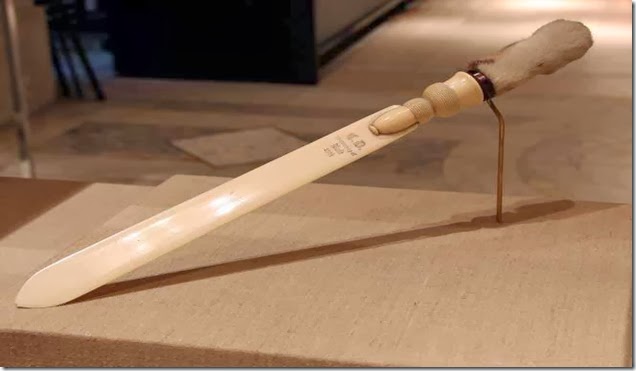 oggetti cat's paw letter opener