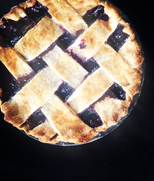 Homemade Blackberry Pie with the Best Homemade Pie Crust