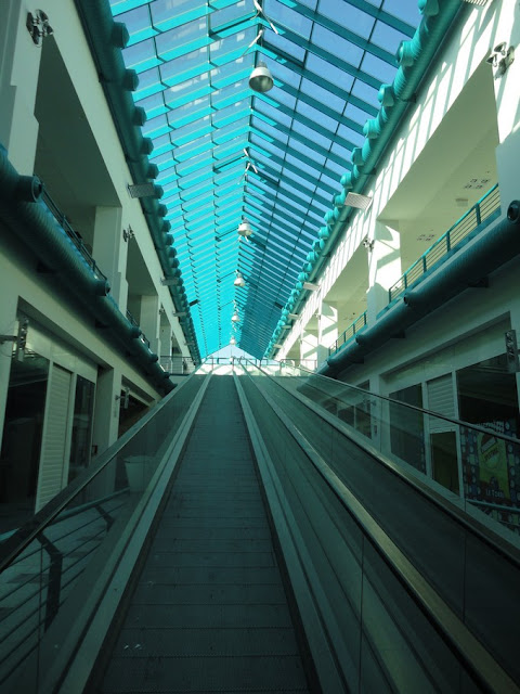 shopping centre verucchio - escalator-06-12-2012-0002.jpg