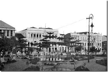 Jardins da Praça da Matriz<br />Fonte: Álbum do Amazonas 1901-1902<br />Coleção: Jorge Herrán