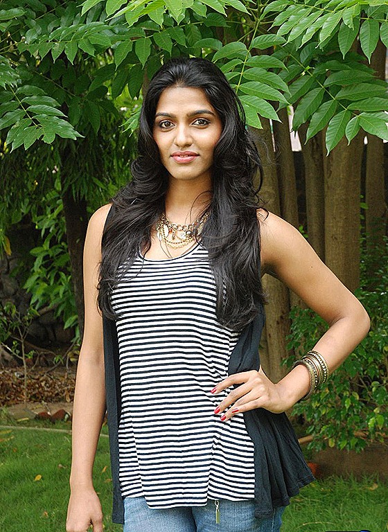 [Dhansika_latest_still%255B6%255D.jpg]