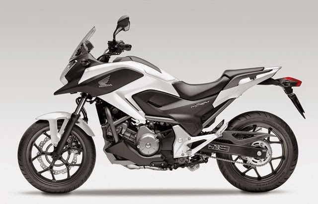 [2012-Honda-NC700XA4%255B2%255D.jpg]