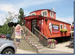 5071 Village of St. Jacobs - looking for Ice Cream Caboose Geocache