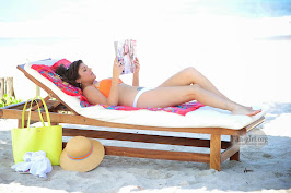 Tiffani Thiessen Wearing a Bikini in Mexico in January 2014016.jpg Tiffani Thiessen Wearing a Bikini in Mexico in January 2014016.jpg