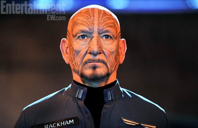 Ben Kingsley az első Ender's Game fotón