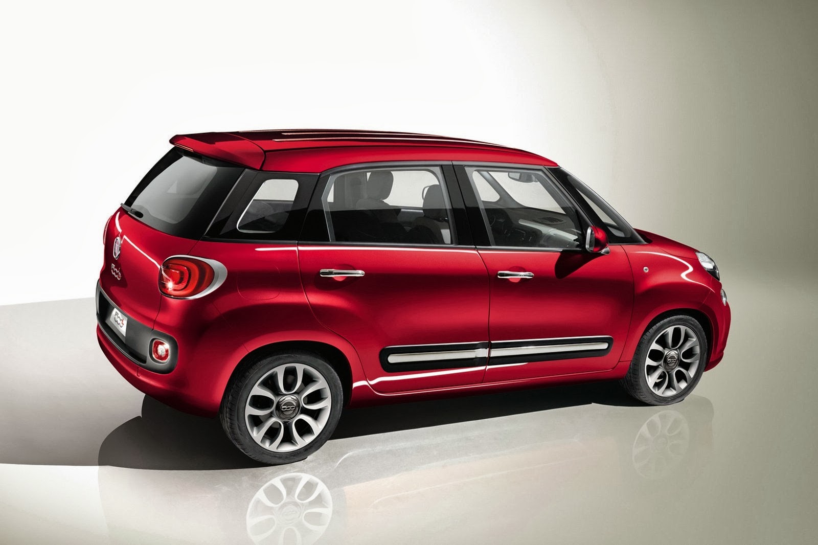 [Fiat-500L-3%255B2%255D.jpg]