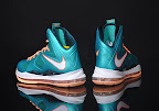 Gallery: Nike LeBron X Miami Setting or Dolphins if you Like nike lebron 10 gr miami dolphins 2 05 Gallery: Nike LeBron X Miami Setting or Dolphins if you Like