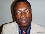 Professeur Mwahila Tshiyembe, Directeur de l’Institut panafricain de ge?opolitique de Nancy en France. Radio Okapi