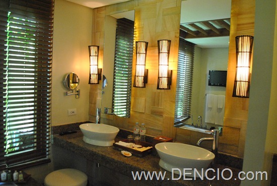 Crimson Resort and Spa Mactan Cebu Rooms 076