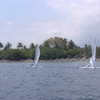 Einheimische "Jollen" trainieren täglich um die Sunrise herum für die baldige Regatta