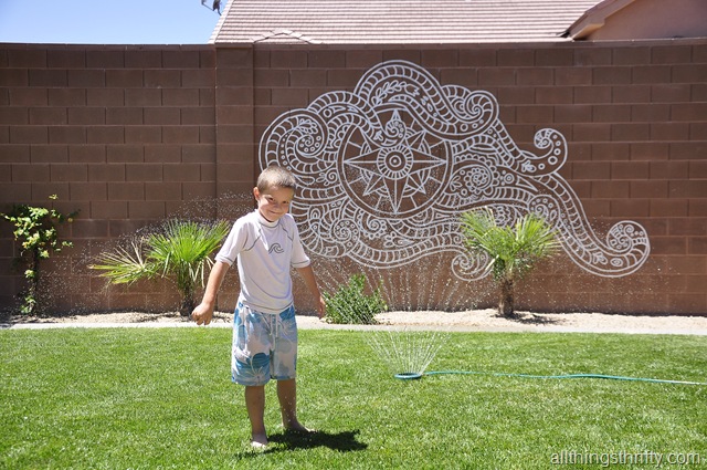 [wall%2520bed%2520lamps%2520dining%2520chairs%2520easter%2520lamp%2520peacock%2520rug%2520391%255B4%255D.jpg]