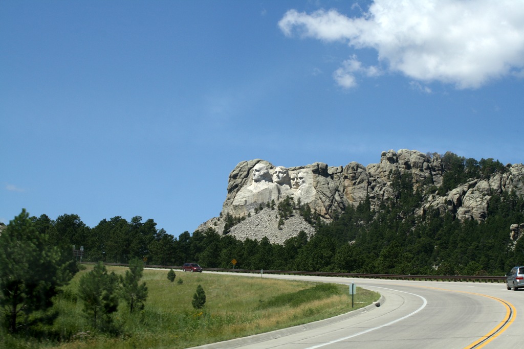[Mt-Rushmore-and-Bear-Country-0105.jpg]