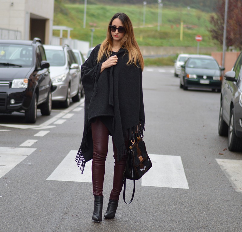 Burgundy, Rinascimento, Cappa Rinascimento, Cappotti di Rinascimento, Zara, Zara shoes, Scarpe di Zara, Miss Sicily, Dolce & Gabbana bag, fashion blogger, fashion blogger italiane, fashion blogger firenze, true Religion pants, True Religion, Burgundy pants