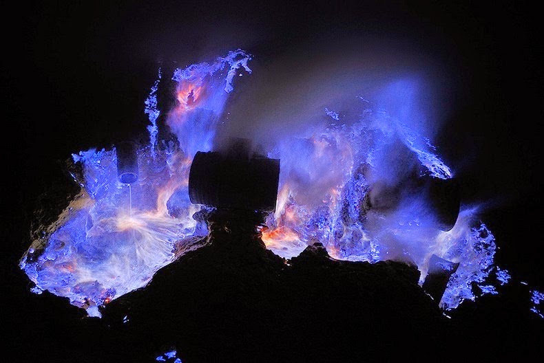 kawah-ijen-3