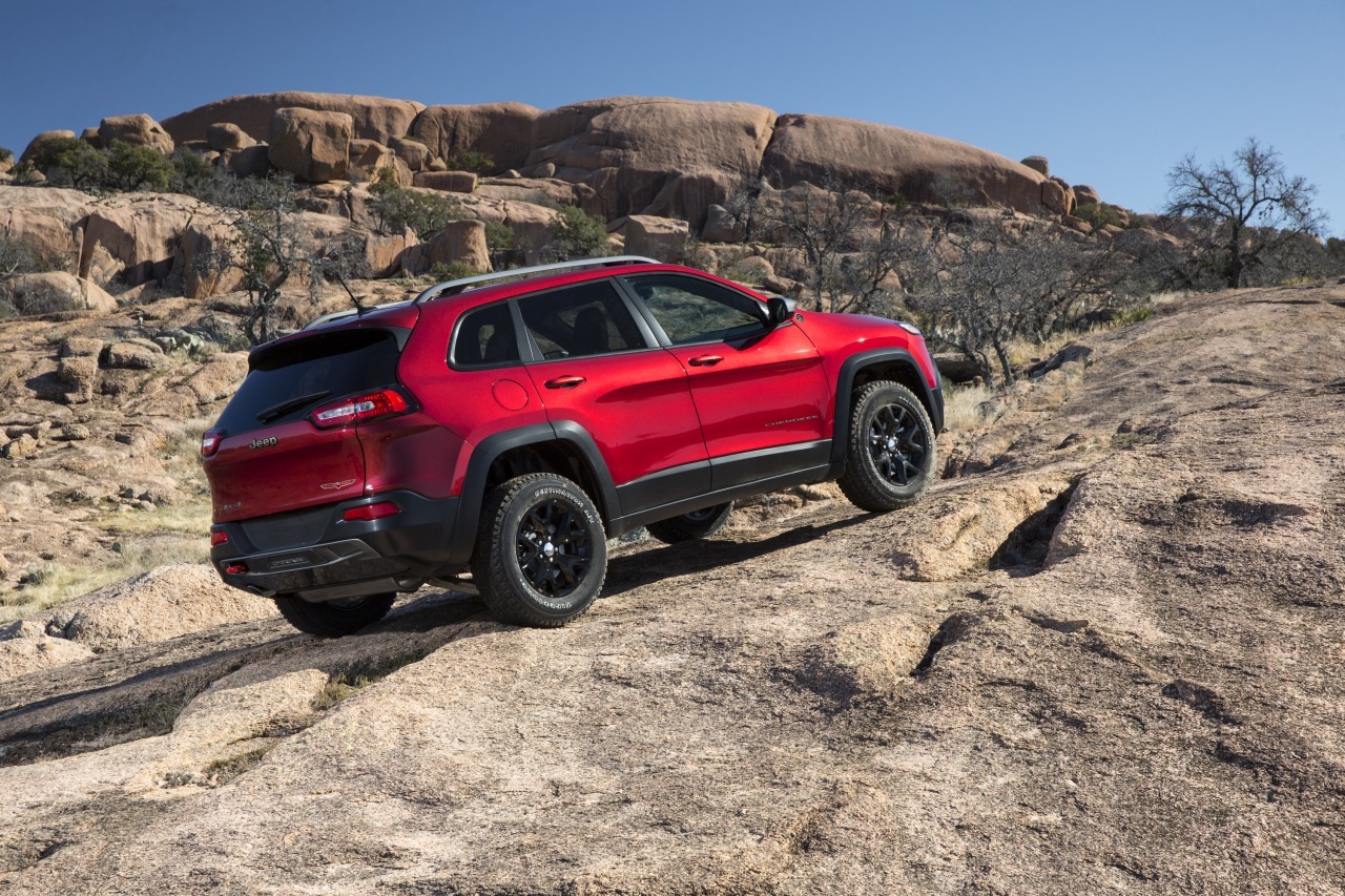 [2014-Jeep-Cherokee-SUV-24   %255B3%255D.jpg]