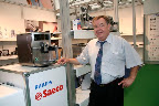http://lh4.ggpht.com/-9xUG0qVqgxs/TJilXD53j7I/AAAAAAAACQM/4ZnjUg7gn3c/s576/unielektro-elektrogrosshandel-elektrofachgrosshandel-service-fachmesse-125.jpg 