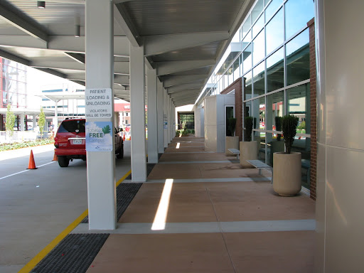 Patient drop-off area
photo courtesy of CoxHealth