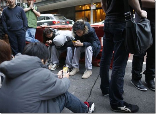 APPLE-IPHONE/