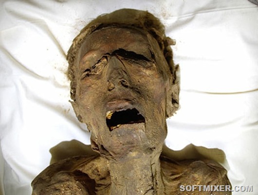 03-screaming-mummy 03-screaming-mummy