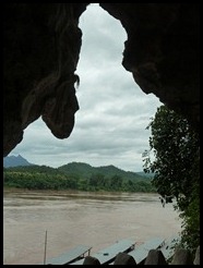 Laos, Luang Parbang, Mekon River Caves, 6 August 2012 (13)