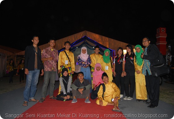 Nonton Bareng Setia Band Bersama Alumni SMAN Pintar di Penutupan FLS2N Tingkat Nasional  di Medan 21 Juni 2013 (6)
