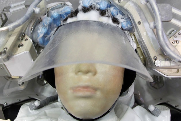 [robot-washes-hair%255B5%255D.jpg]