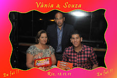 Fotos do evento Vânia e Souza - 18.11.11. Foto numero 44 da Social Click Fotografia Digital, do Rio de Janeiro, RJ, que faz fotos divertidas, fotos malucas, fotos com fantasias, fotos na hora, fotografia maluca, fotografia divertida com molduras personalizadas. fotos divertidas malucas foto maluca animadas animado rj rio de janeiro divertida fantasia animada fotografia noiva fotógrafa retrato social fotografias para casamento noivos
