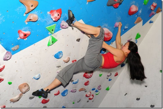 girls-rock-climbing-6