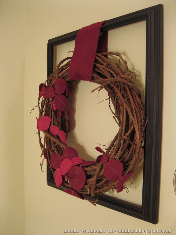 [wreath%2520with%2520felt%2520and%2520frame%2520%25281%2529%255B3%255D.jpg]