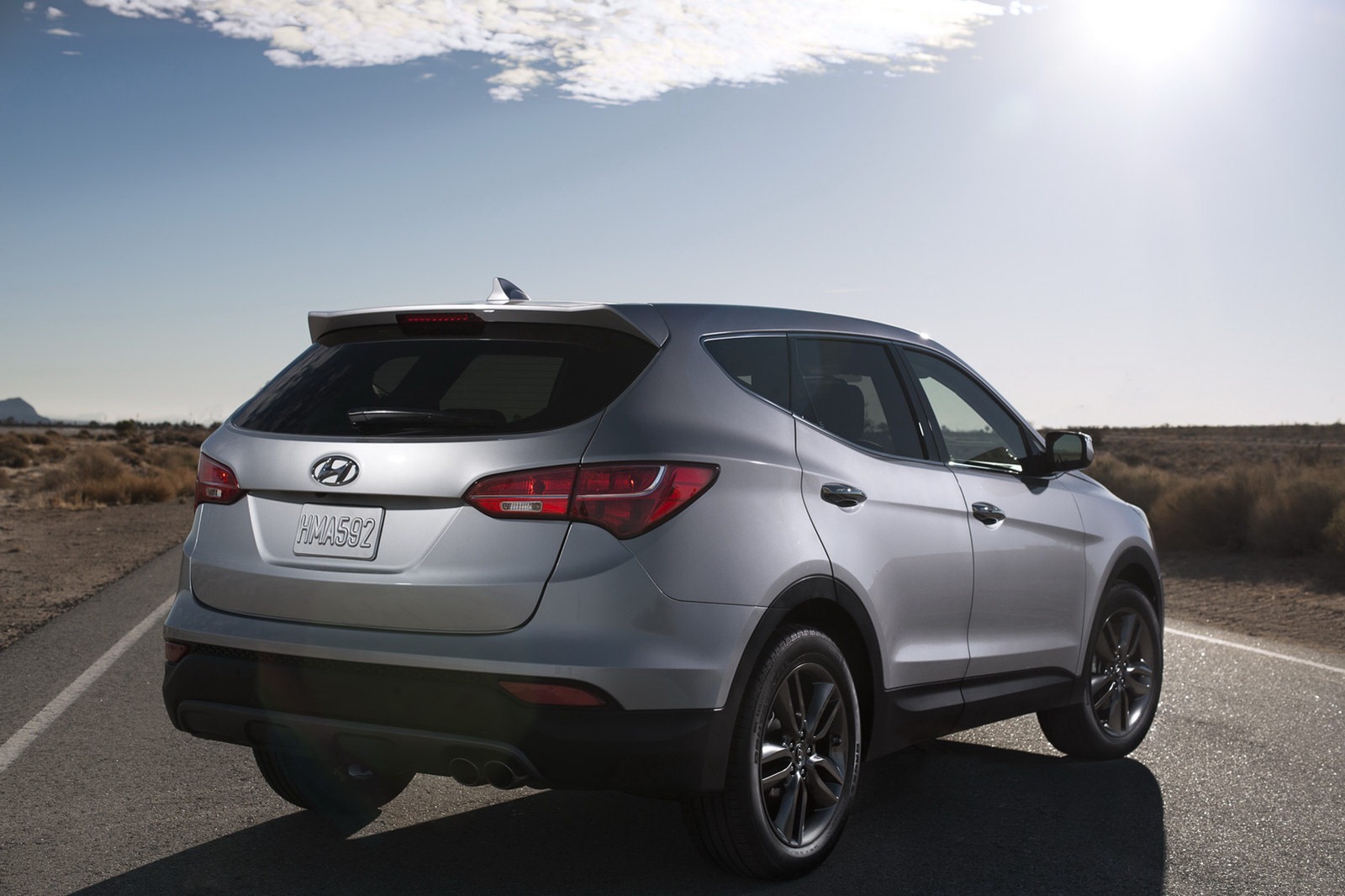 2013-Hyundai-Santa-Fe-Sport-12[2].jpg