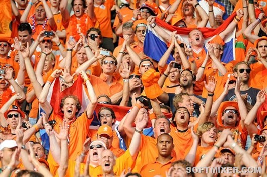 Dutch_football_supporters_20120609__1_ Dutch_football_supporters_20120609__1_