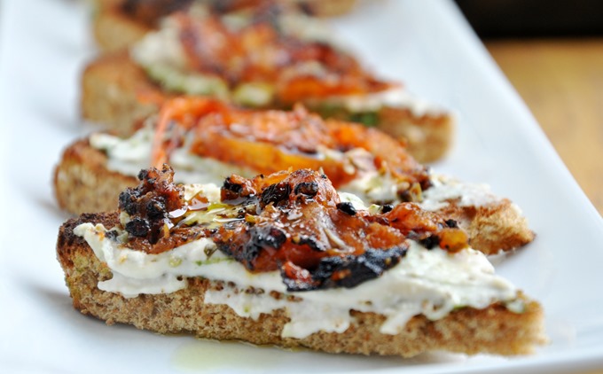 pesto hummus tomato tartine 114 pesto hummus tomato tartine 114