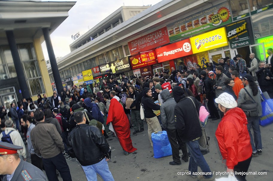КАК РАЗГОНЯЛИ #ОККУПАЙАБАЙ (+70 ФОТО)