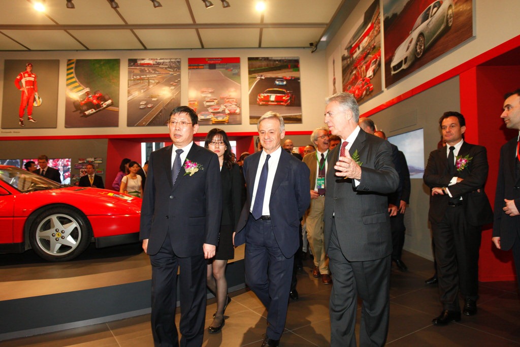 [Ferrari-8%255B2%255D.jpg]
