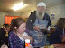 Les sharing food out