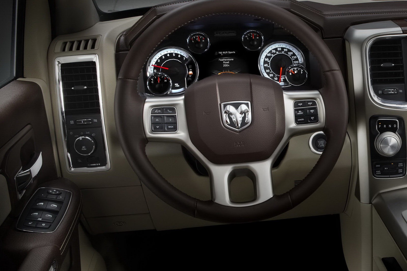 [Chrysler-Group-Models-_262.jpg]
