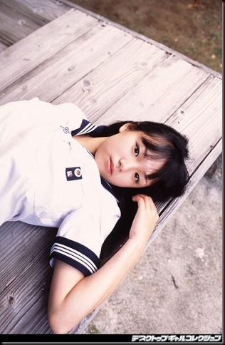 ai-shinozaki-cute-japanese-girl-school-girl-cosplay-lolita-young-girl-japanese-gravure-idol-pictures-006