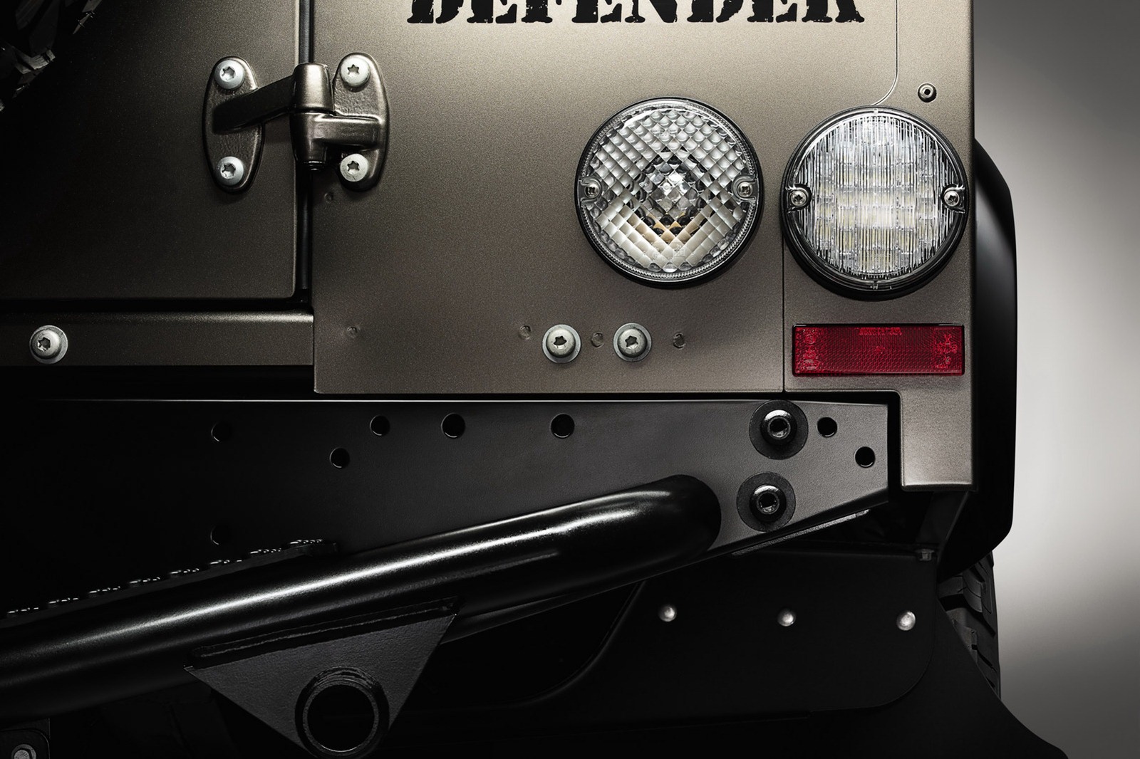 [LR-Defender-XTech-9%255B2%255D.jpg]
