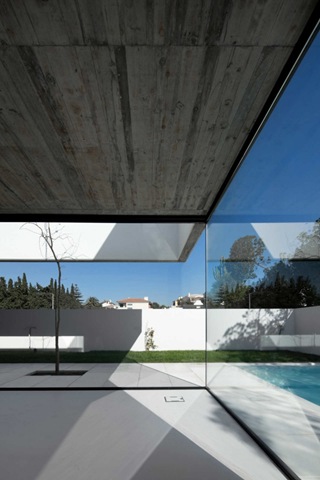 [arquitectura-contemporanea-casa-en-juso-arx-portugal-stefano-riva%255B6%255D.jpg]