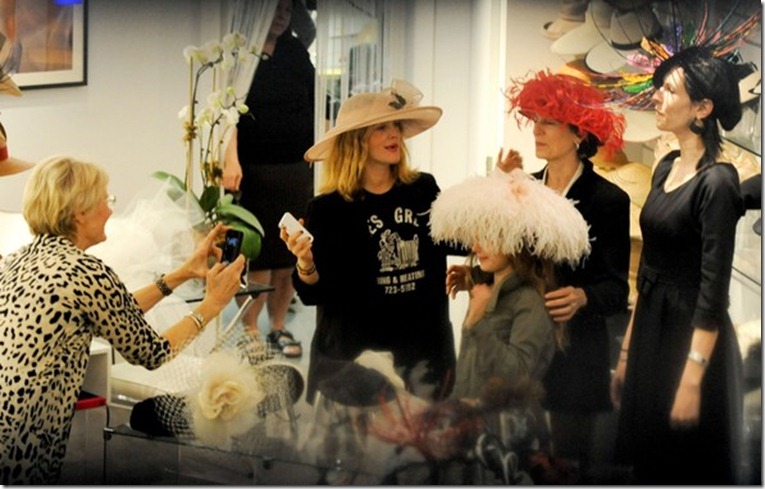 Drew Barrymore Drew Barrymore Tries Wedding RHns1DeUeKYl
