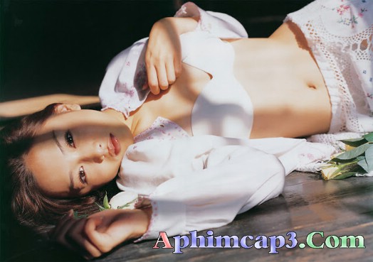 Hình ảnh gái đẹp gái xinh nhật bản mặc bikini 2012 Hình ảnh gái đẹp gái xinh nhật bản mặc bikini 2012