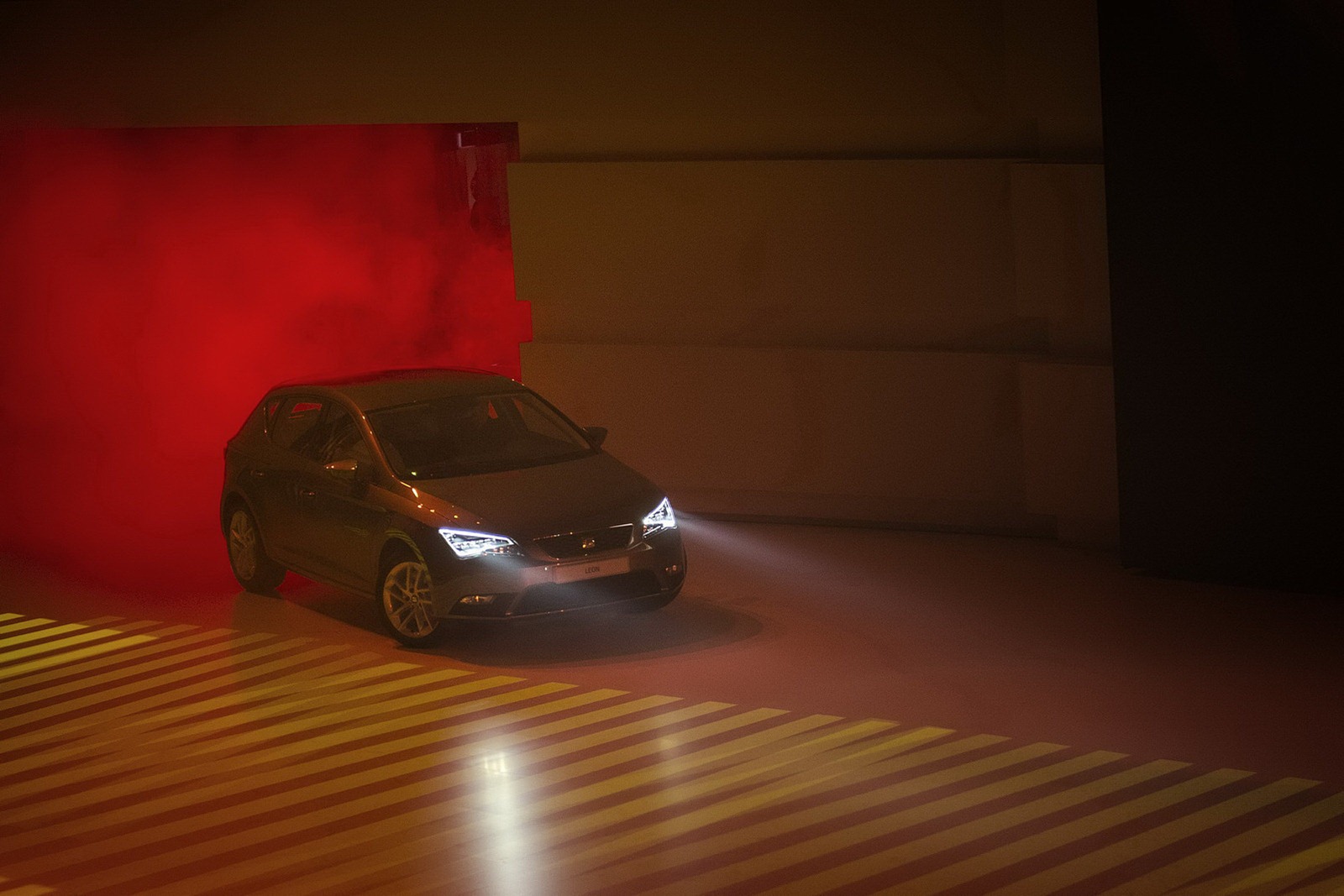 [SEAT-Leon-2013-02%255B2%255D.jpg]
