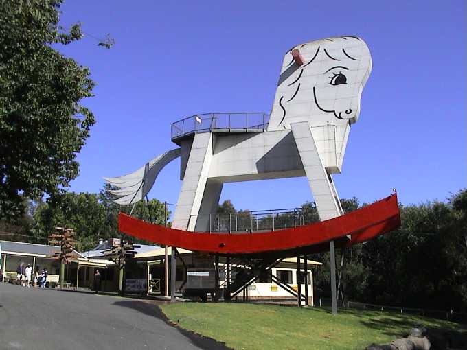 [bigrockinghorse%2520GUMERACHA%255B5%255D.jpg]