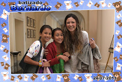 Fotos do evento Batizado Bernardo - 24.07.11. Foto numero 68 da Social Click Fotografia Digital, do Rio de Janeiro, RJ, que faz fotos divertidas, fotos malucas, fotos com fantasias, fotos na hora, fotografia maluca, fotografia divertida com molduras personalizadas. fotos divertidas malucas foto maluca animadas animado rj rio de janeiro divertida fantasia animada galeria eventos fotografo fotógrafa