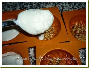 Gelato di panna, mascarpone e latte di cocco con croccantino di arachidi (6)