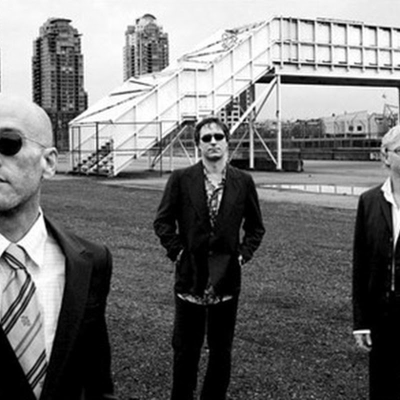 SM #16: “Man on the Moon” – R.E.M.
