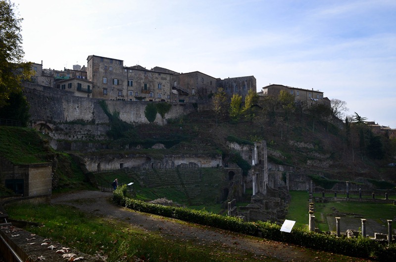 [Volterra%2520ruins%255B3%255D.jpg]