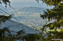 O kousek dále je možné vychutnávat krásné výhledy na Frenštát pod Radhoštěm.