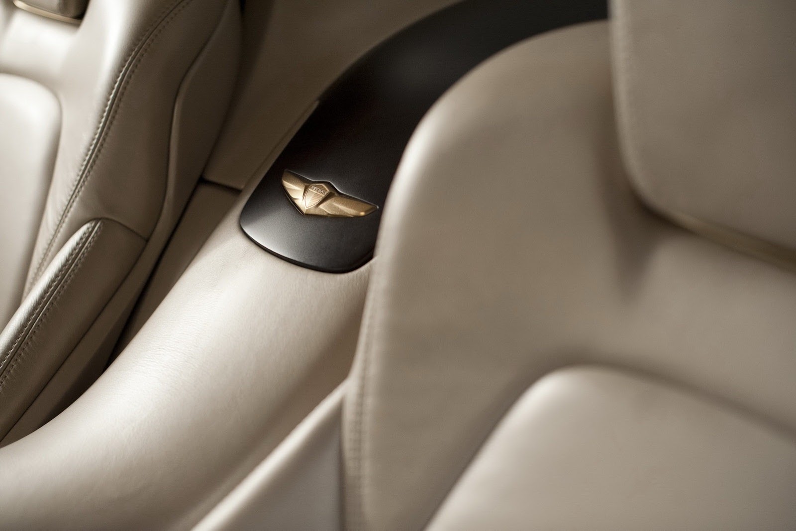 [Hyundai-HDC-14-Genesis-Concept-36%255B2%255D.jpg]