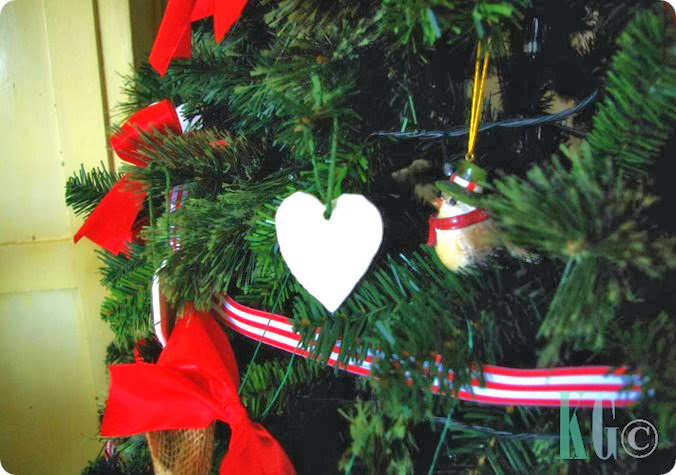 white clay heart tags chrsitmas ornaments decorations how to make clay tag christmas decorations